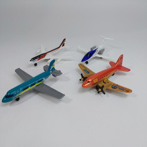 Matchbox Lot Of 4 Aircraft Airplanes - Picture 1 of 5